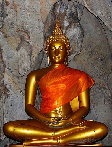 0d46ac3cd9094ef3a10cdf5ea8f4ede6--buddha-sculpture-buddha-statues